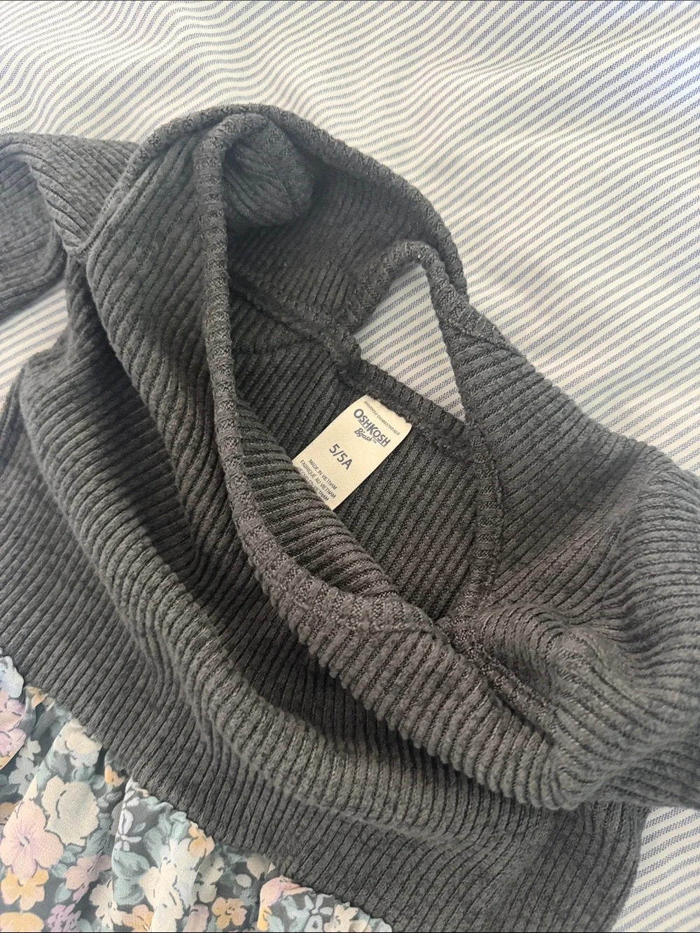 OshKosh Bgosh charcoal knit